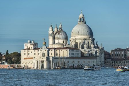 Парламент Венеции готов признать Крым частью России