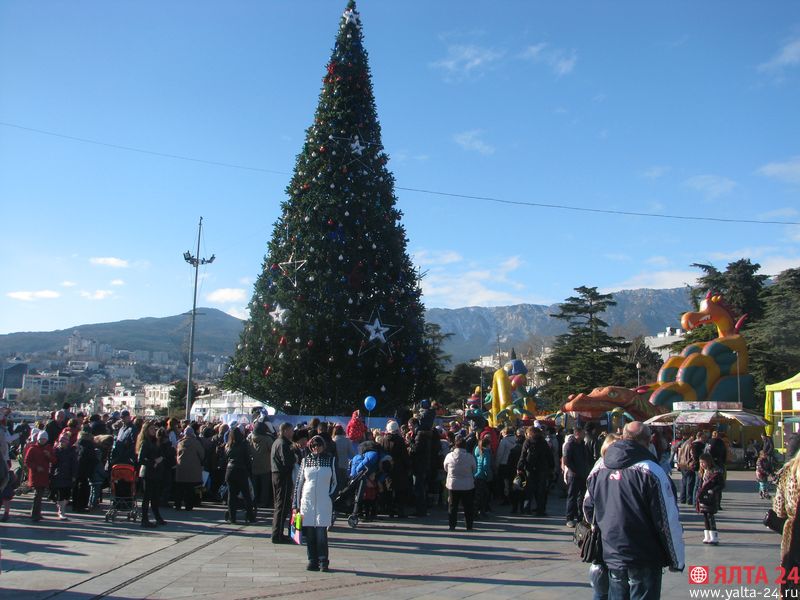 otkritie elki yalta 24IMG 4041