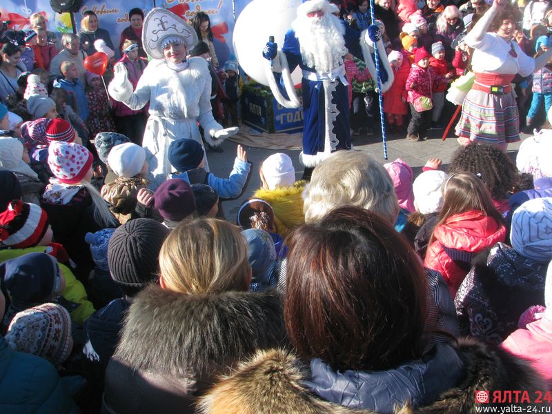 otkritie elki yalta 24IMG 4044