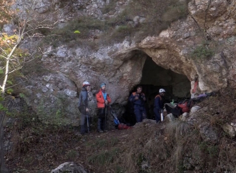 Трое спелеологов застряли в гроте на горе АЙ-Петри