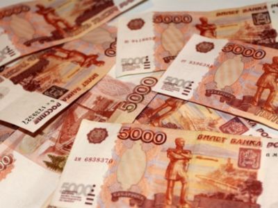 Госдума приняла закон о выплате пенсионерам в январе 2017 года 5 тыс. рублей