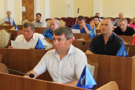 Председателем ялтинского городского совета избран Роман Деркач