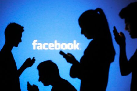 Facebook по ошибке сообщил о кончине сотен своих пользователей, и даже Цукерберга