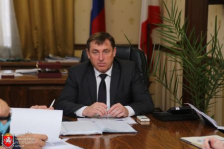 В правительстве Крыма заявляют об успехах в борьбе с незаконной торговлей в городах
