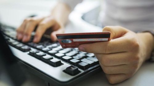 Аферист из Ялты по Интернету «развел» жителя Пензы почти на 100 тыс. руб.