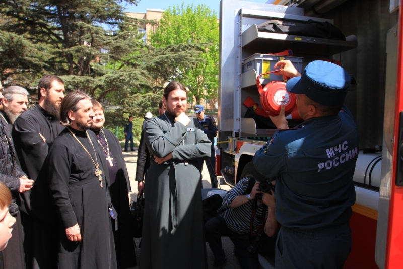uhenia pozar3 yalta 24