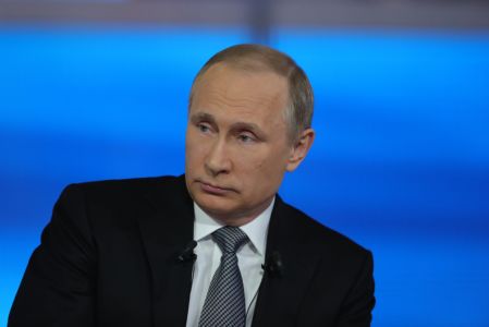 Через два-три дня большой газ из РФ начнет поступать в Крым - Путин