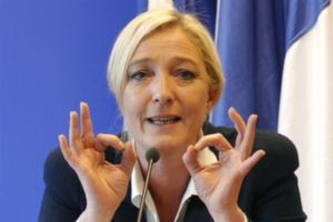 Марин Ле Пен призвала провести референдум о выходе Франции из ЕС