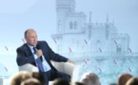 Форум ОНФ в Ялте: Переселенцы из района Керченского моста пожаловались Путину