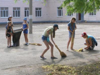 Глава Феодосии предлагает ввести в школах обязательное трудовое воспитание