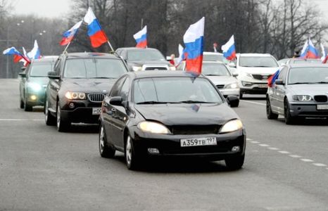 Путин подписал закон, который приравнивает автопробеги к демонстрациям