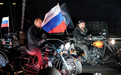 В августе Путин посетит Крым и Севастополь - СМИ