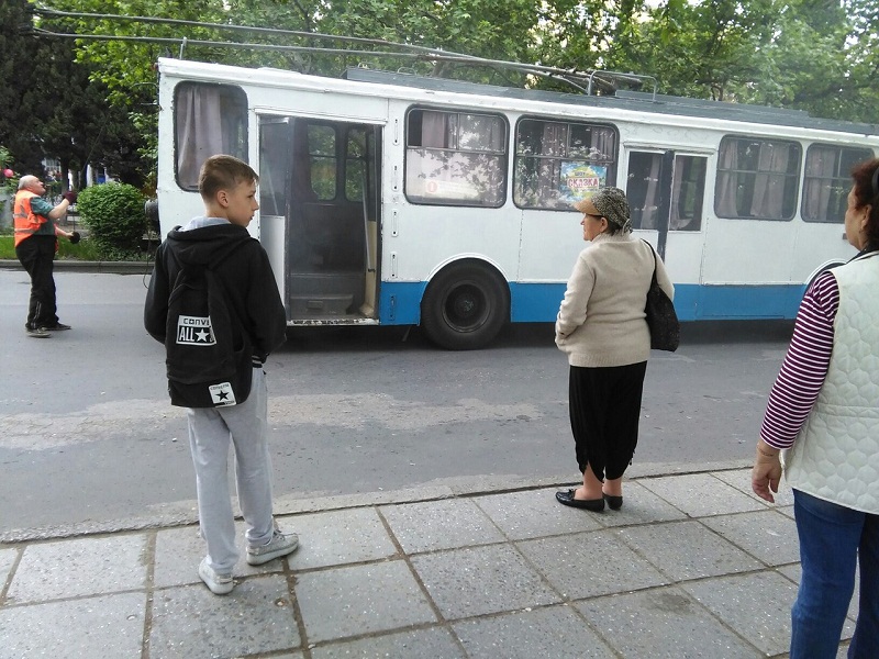 trolleybus