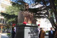 В Ялте торжественно открыли памятник Рузвельту - фоторепортаж