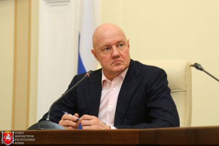 В Фейсбуке появился фальшивый аккаунт замглавы правительства Крыма Нахлупина
