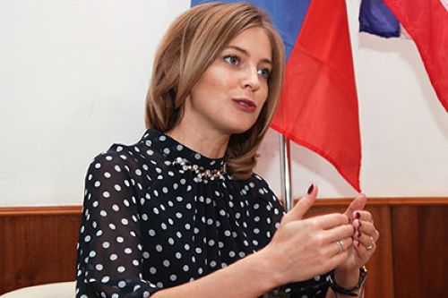 Поклонская порекомендовала местным крымским чиновникам брать пример с Аксенова