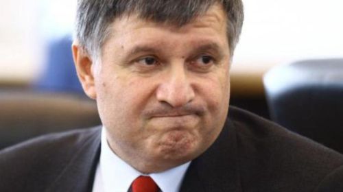 Аваков заявил, что Крым и Донбасс Украина может вернуть дипломатическим, а не военным путем