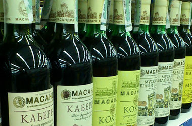 Руководитель «Массандры» хочет продавать вино в аэропорту Симферополя