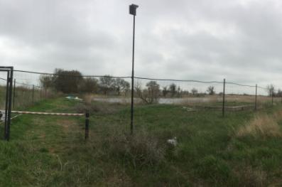 В Крыму частная компания самовольно огородила пруд и взимала деньги за рыбалку