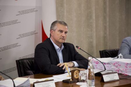 Аксенов: у меня нет рычагов для зачистки прибрежных территорий и парковых зон от незаконной застройки 