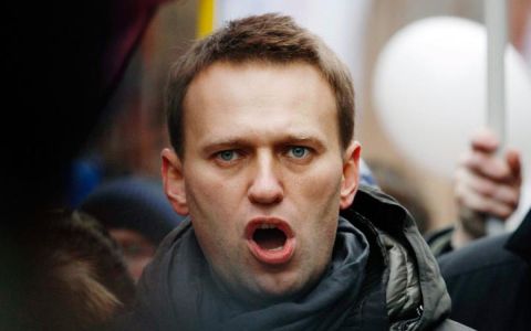 Навальному по решению суда придется подредактировать фильм "Он вам не Димон"