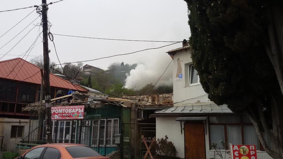 В Кореизе сгорел дом