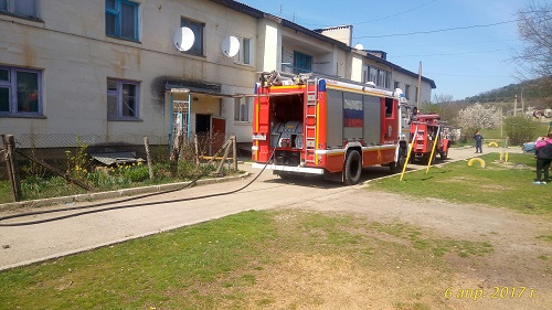 В Бахчисарайском районе из-за пожара в ванной эвакуировали почти 50 человек