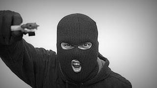 В Севастополе четверо парней в масках и с оружием ограбили студента