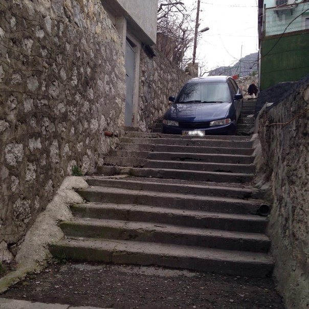 avto na lestnice1 yalta 24