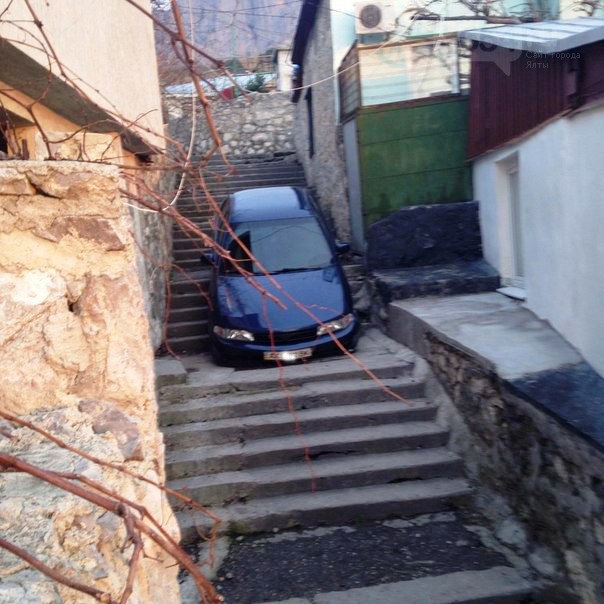 avto na lestnice yalta 24