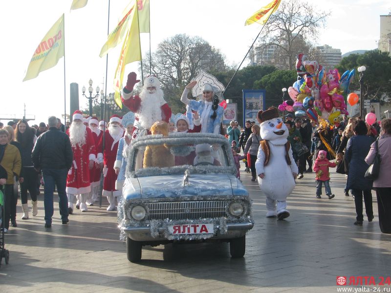 moroz parad yalta 24IMG 4059