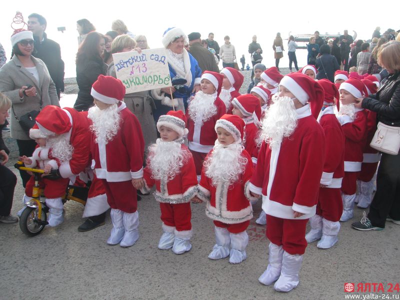 moroz parad yalta 24IMG 4076