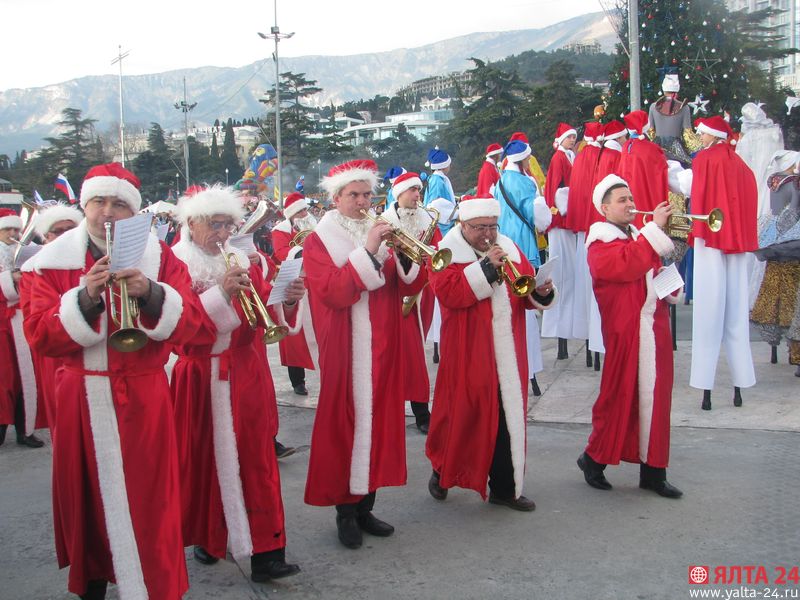 moroz parad yalta 24IMG 4143