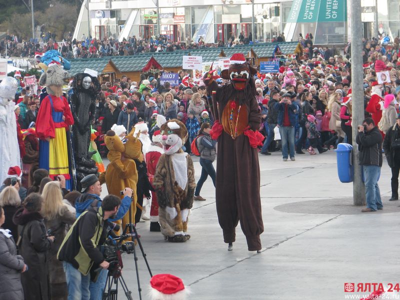 moroz parad yalta 24IMG 4148