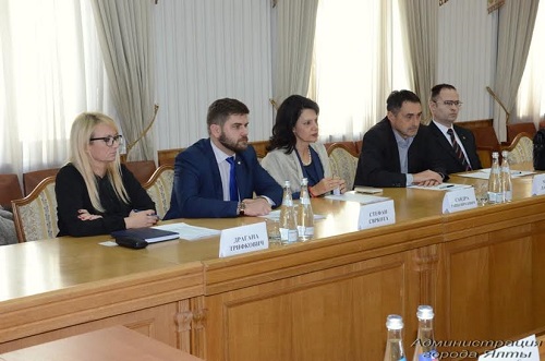 Сербские политики расскажут правду своим о Крыме