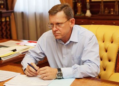 Аксенов принял отставку министра финансов Крыма
