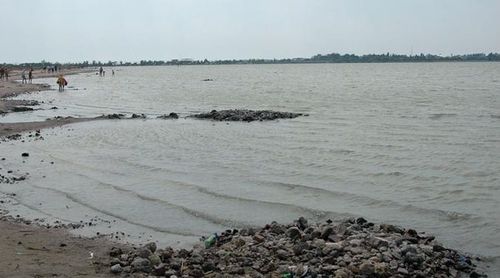 Некоторые соляные грязевые озера из-за техногенного загрязнения утратили свое лечебное значение как источник минеральных лечебных грязей