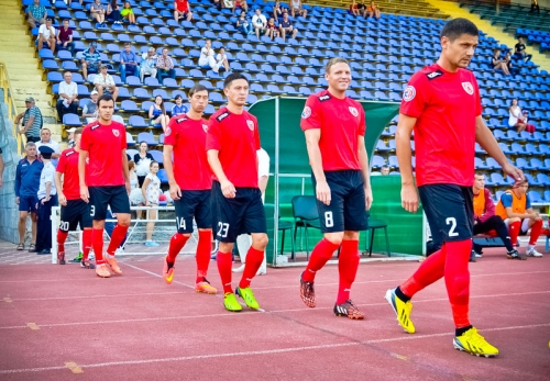 Лидер чемпионата Крыма Рубин провел поединок против аутсайдера турнира, однако евпоторийцы показали достойный футбол