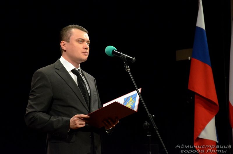 Ялтинских полицейских поздравили с профессиональным праздником 25 poliziya