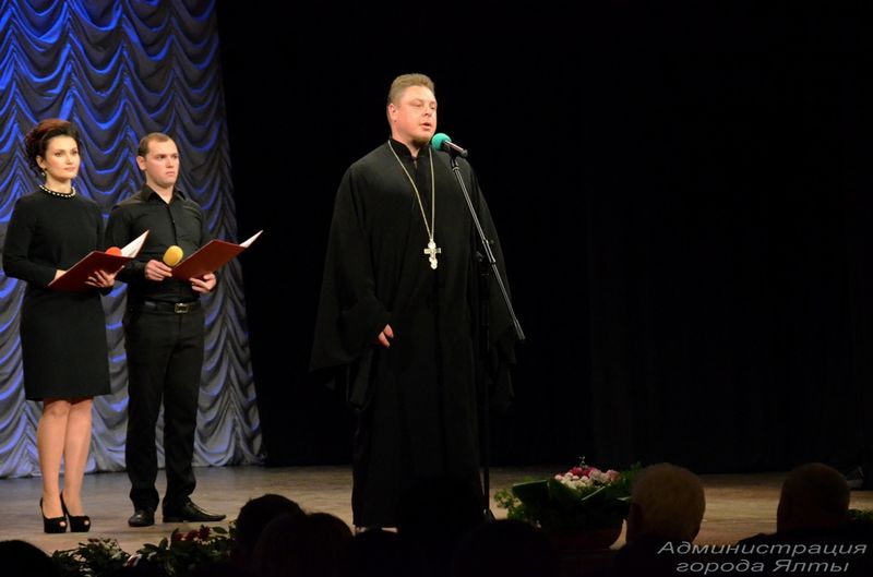 Ялтинских полицейских поздравили с профессиональным праздником 28 poliziya