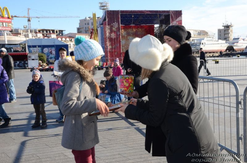 В Ялте наградили победителей конкурса Новогодняя игрушка своими руками 7 igrushka