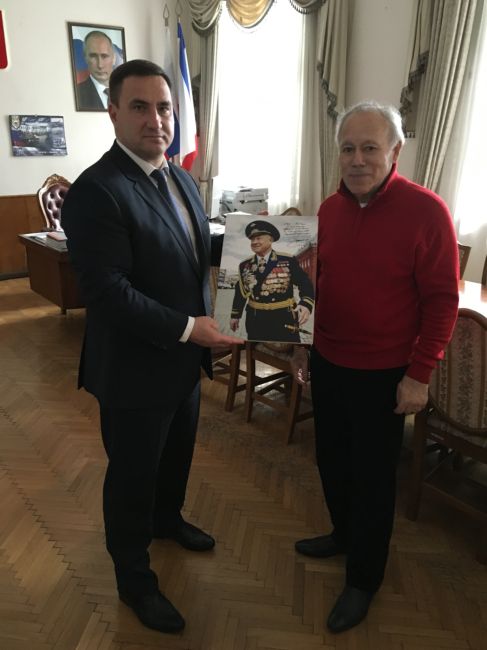 Андрей Ростенко встретился с академиком Российской академии художеств Александром Мичри 2 mir4a