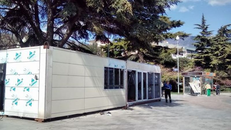 киоск на набережной