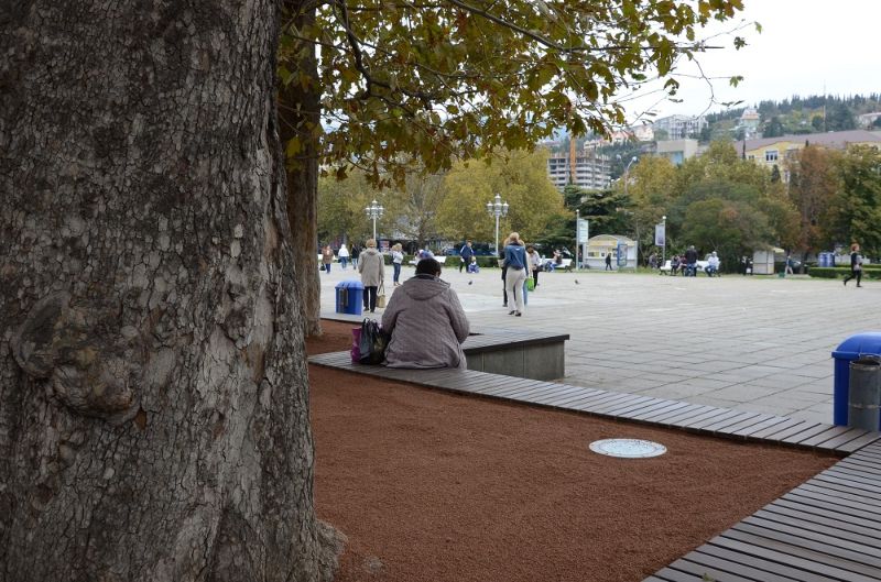 В Ялте продолжается благоустройство центральной площади города 