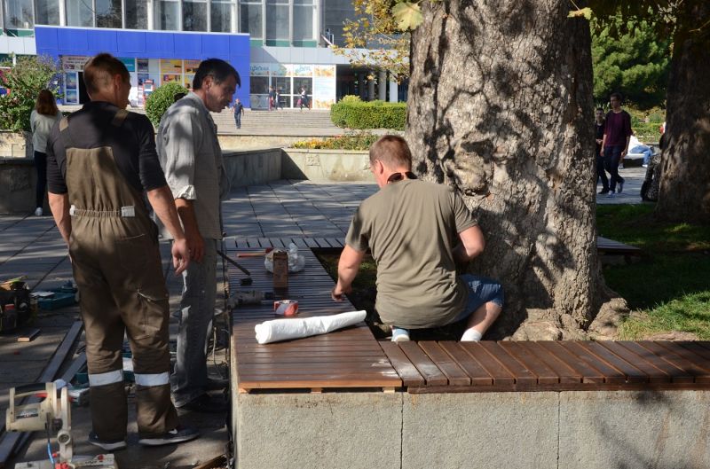 В Ялте продолжается благоустройство центральной площади города 