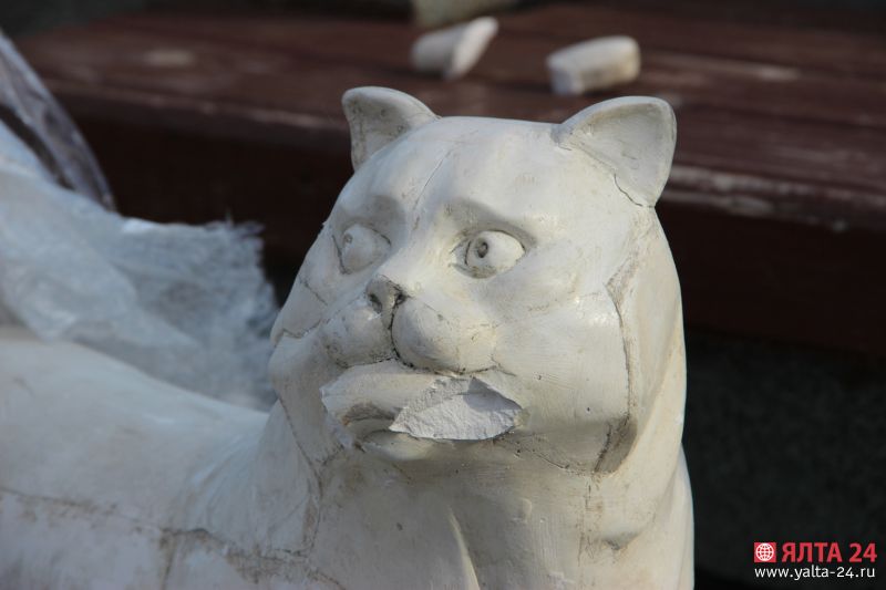 Кот Сосискин в Ялте