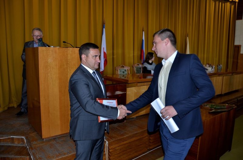 Андрей Ростенко поздравил ялтинскую молодёжь с победой в федеральном проекте Авангард 2016 2 rostenko