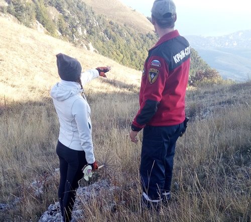 На ЮБК в горах заблудилась туристка