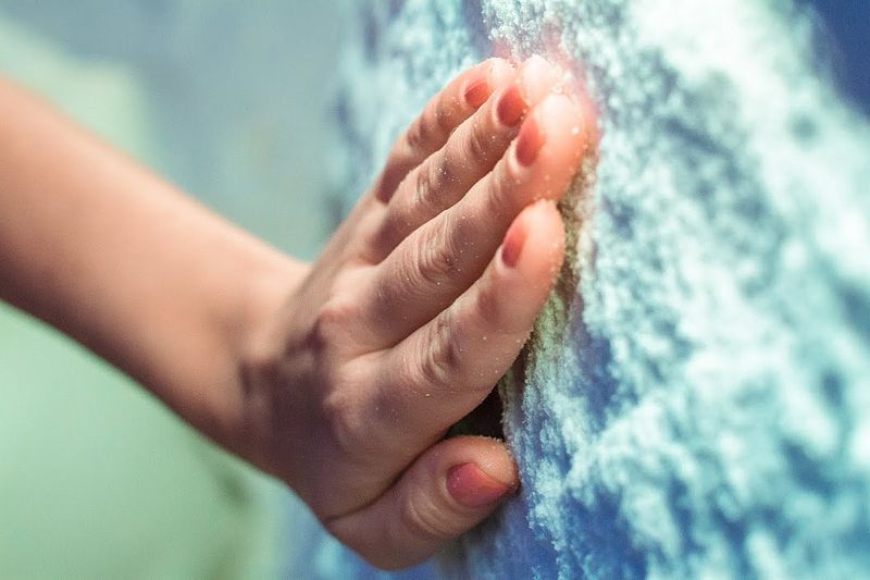 Крупнейшая на побережье соляная пещера находится в Ялте