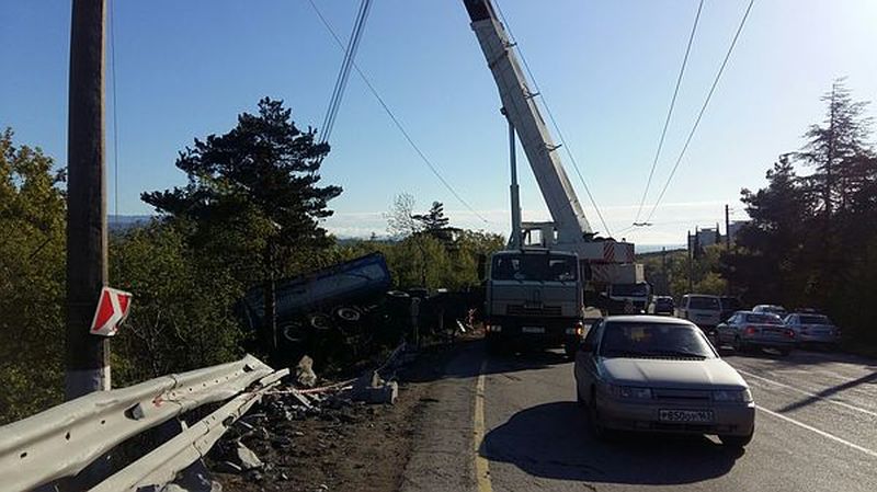 Фура под Алуштой